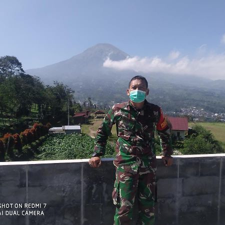 Rr Homestay Seroja Garung Bagian luar foto