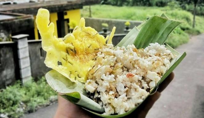 Rr Homestay Seroja Garung Bagian luar foto