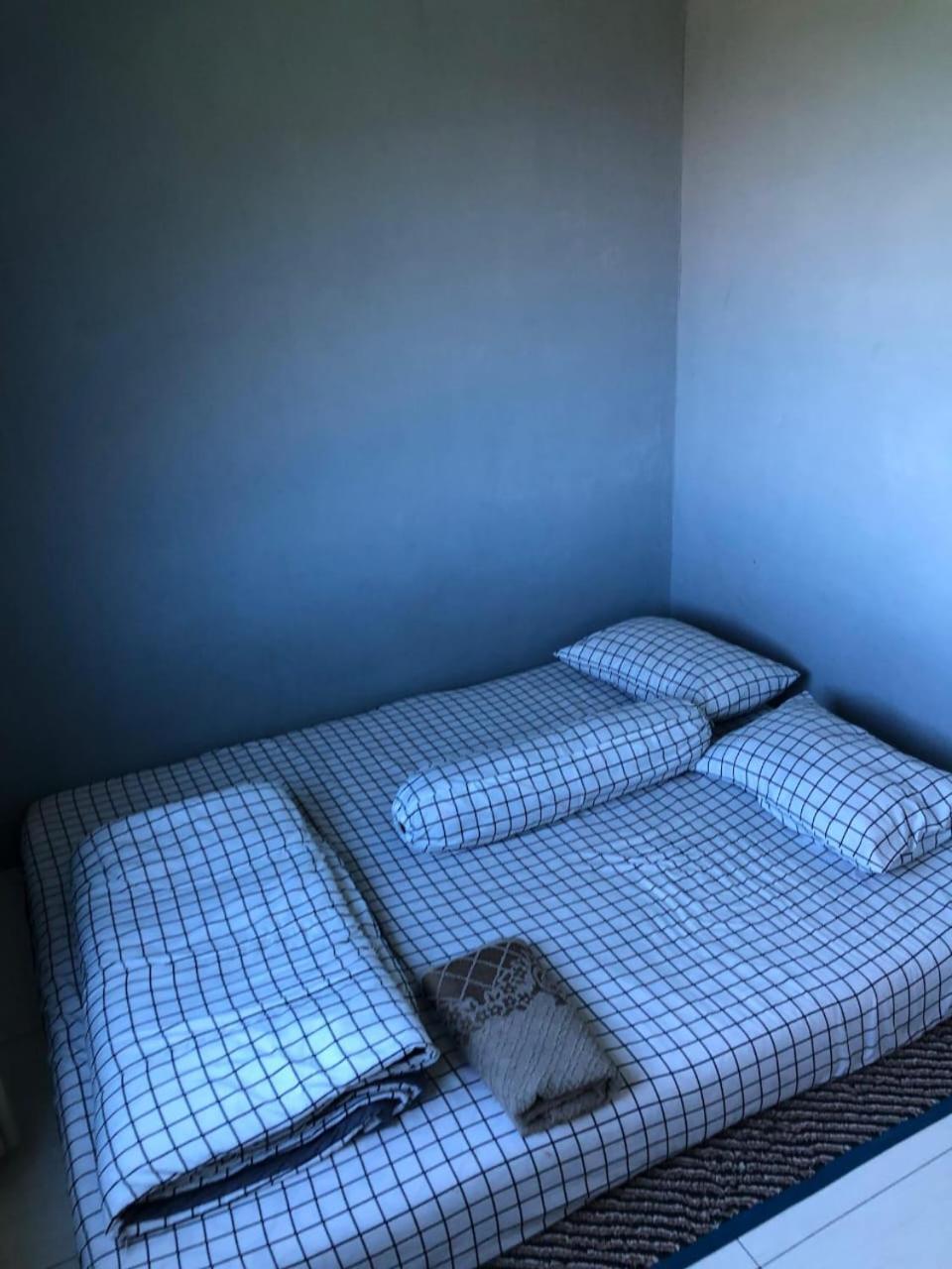 Rr Homestay Seroja Garung Bagian luar foto