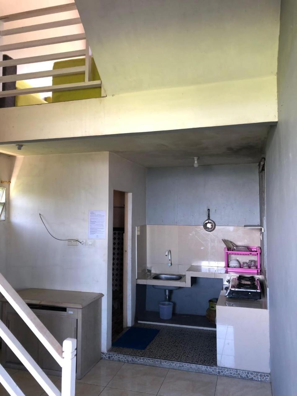 Rr Homestay Seroja Garung Bagian luar foto